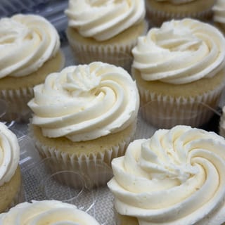 French Vanilla Cupcakes